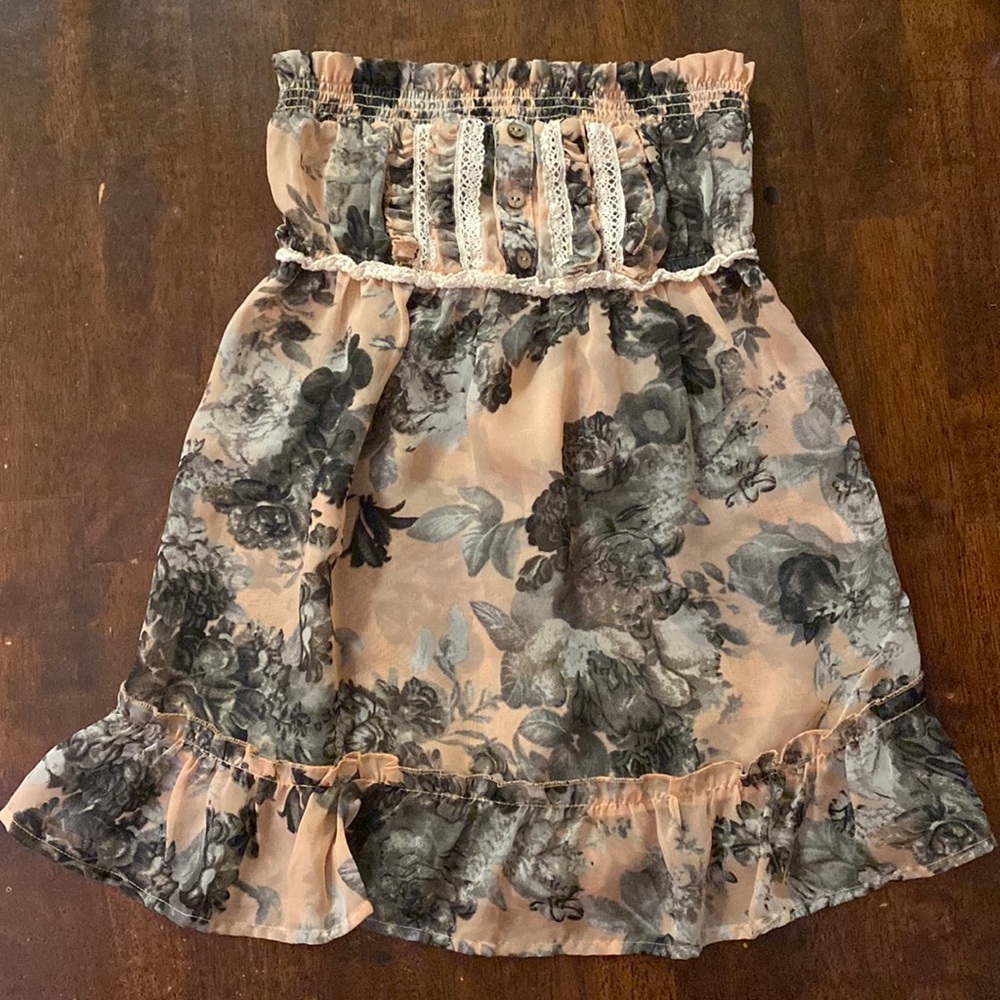 NWOT BKE Strapless Sheer Tie-Back Blouse w Floral Pattern